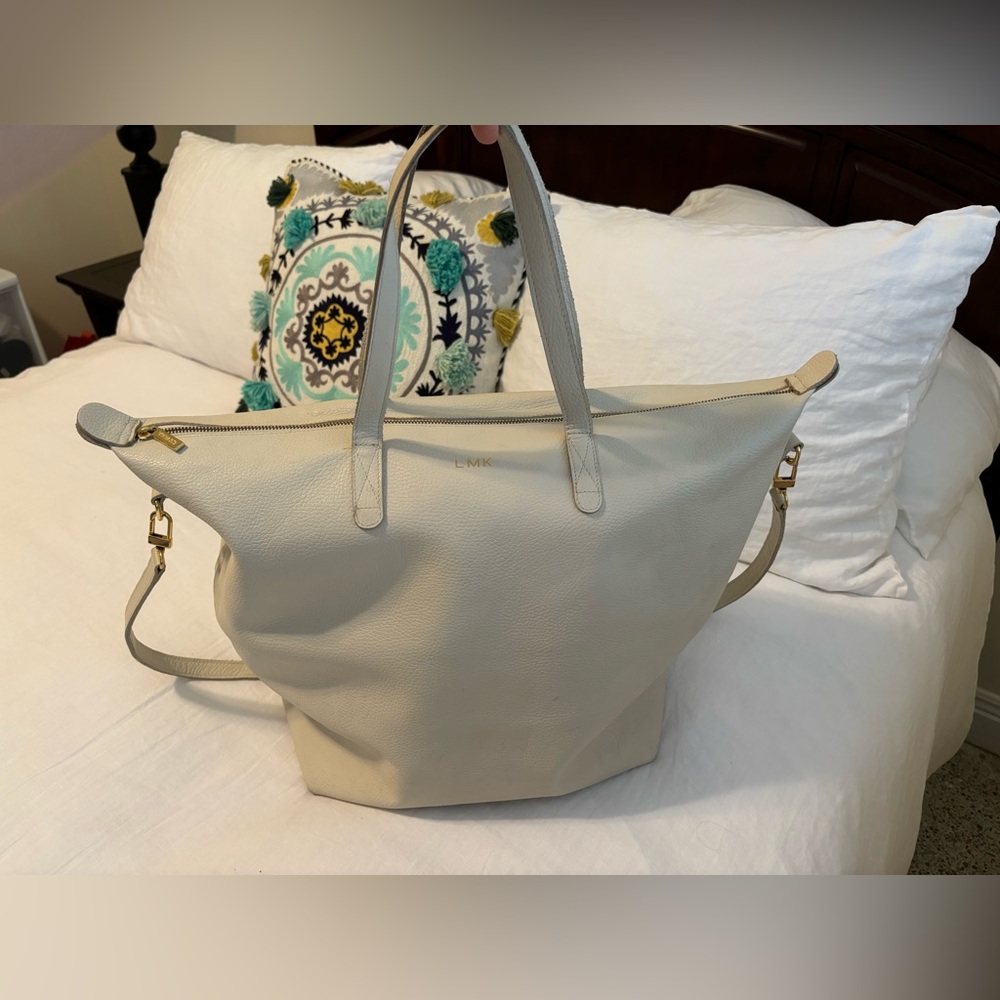 Cuyana Large Zippered Tote in Ecru (discontinued)